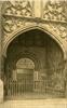 Basiliek: Romaanse deur
